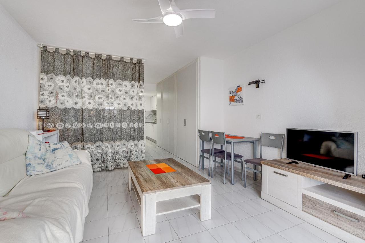 Studia Port Royale Appartement Arona  Buitenkant foto